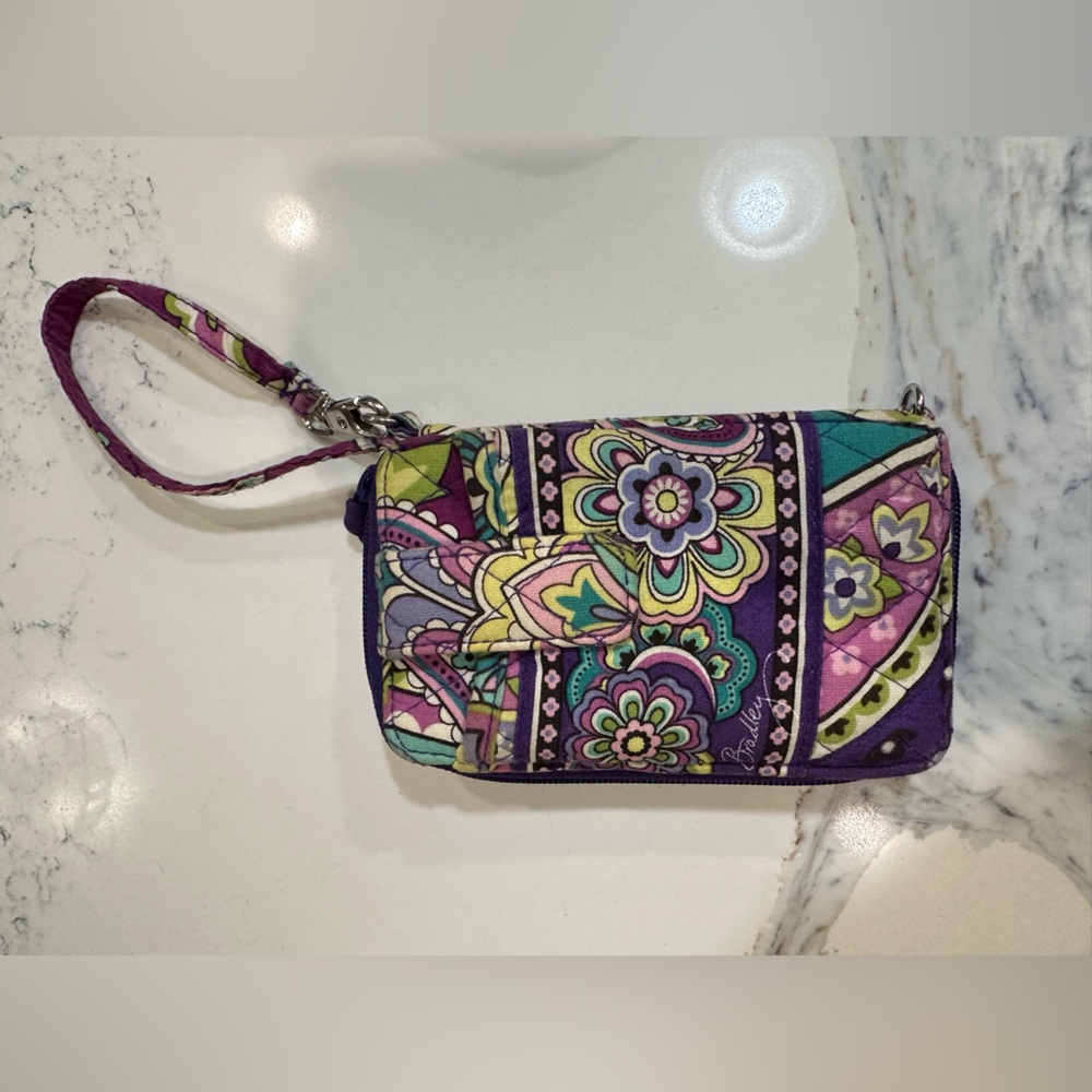 Vera Bradley - Bundle 3 items - Crossbody Bag, Wristlet, and Coin Purse - GUC - Picture 4 of 13